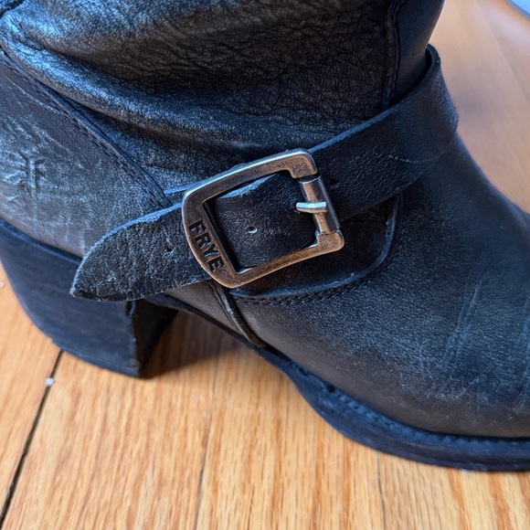 Frye Black Leather grey. - Picture 8 of 9